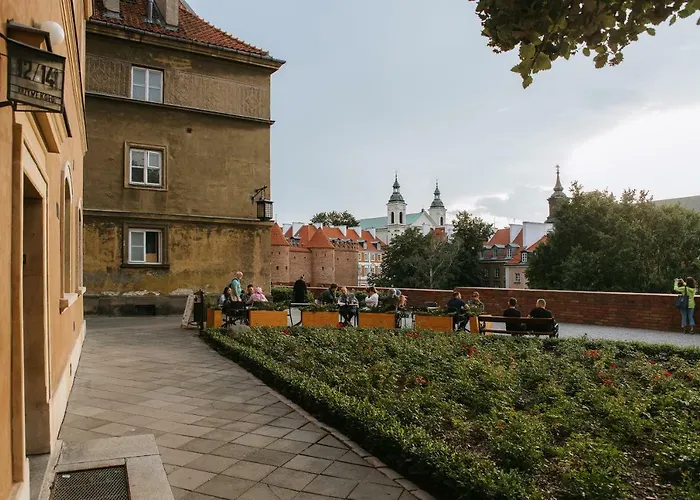 Old Town Market Place Penthouse By Bookinghost *