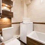 Old Town Market Place Penthouse By Bookinghost شقة وارسو