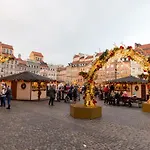Old Town Market Place Penthouse By Bookinghost