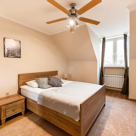 Old Town Market Place Penthouse By Bookinghost شقة *