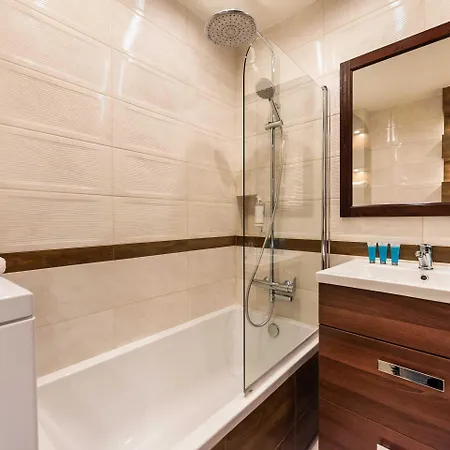 Old Town Market Place Penthouse By Bookinghost شقة وارسو